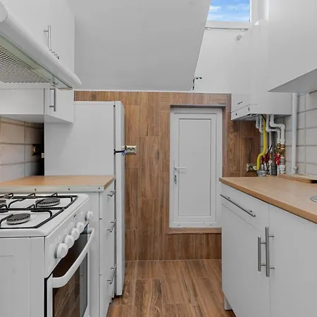 Garibaldi Studio Apartment Bucharest