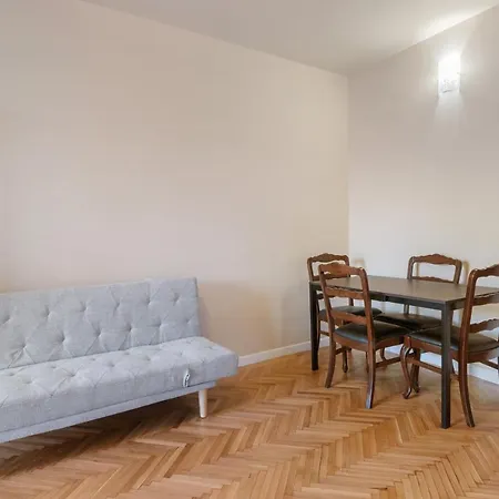 Garibaldi Studio * Бухарест