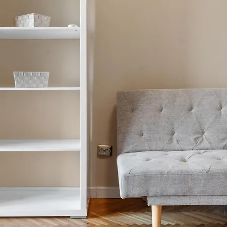 Апартаменты Garibaldi Studio *